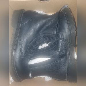 Dr. MARTENS Black Kids 3 EUC combat boot